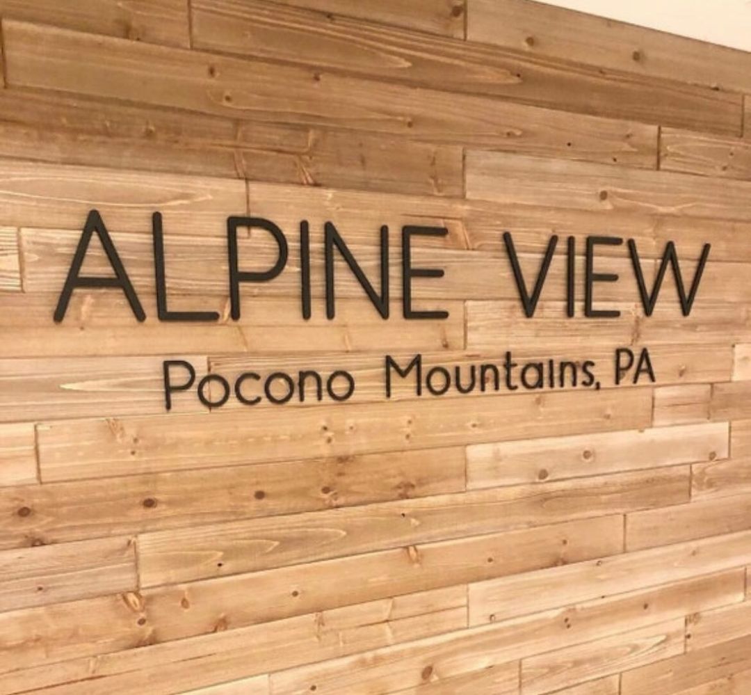 Custom Logo-CarpenterFarmhouse