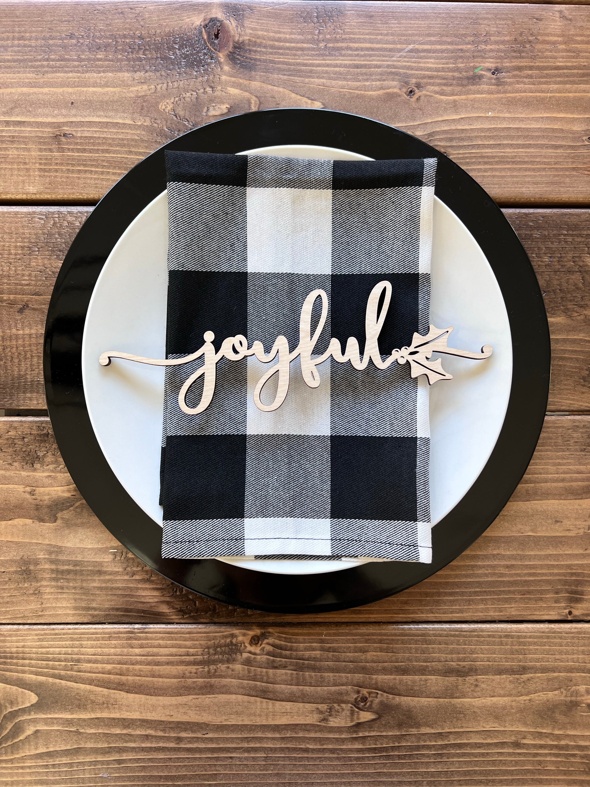 Perfect Holiday plate settings-CarpenterFarmhouse
